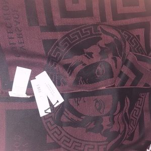 Versace scarf wool